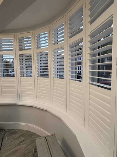 Curved bay window wooden - curved,
